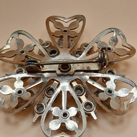 Vintage Aurora Borealis Floral Brooch, 1 1/2" Gold Tone, 1950s Vintage Jewelry - Picture 8 of 9